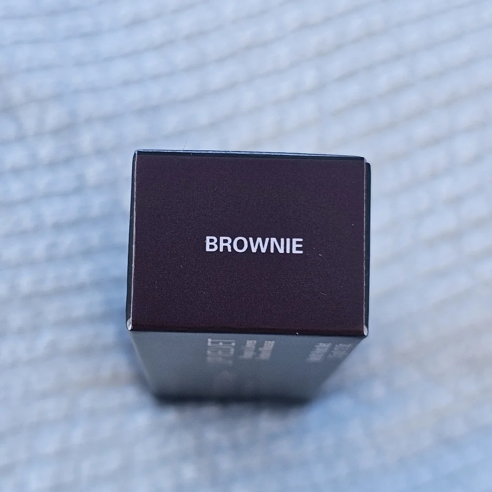 Anastasia Beverly Hills Lip Velvet Lipstick Mouse Matte shade brownie